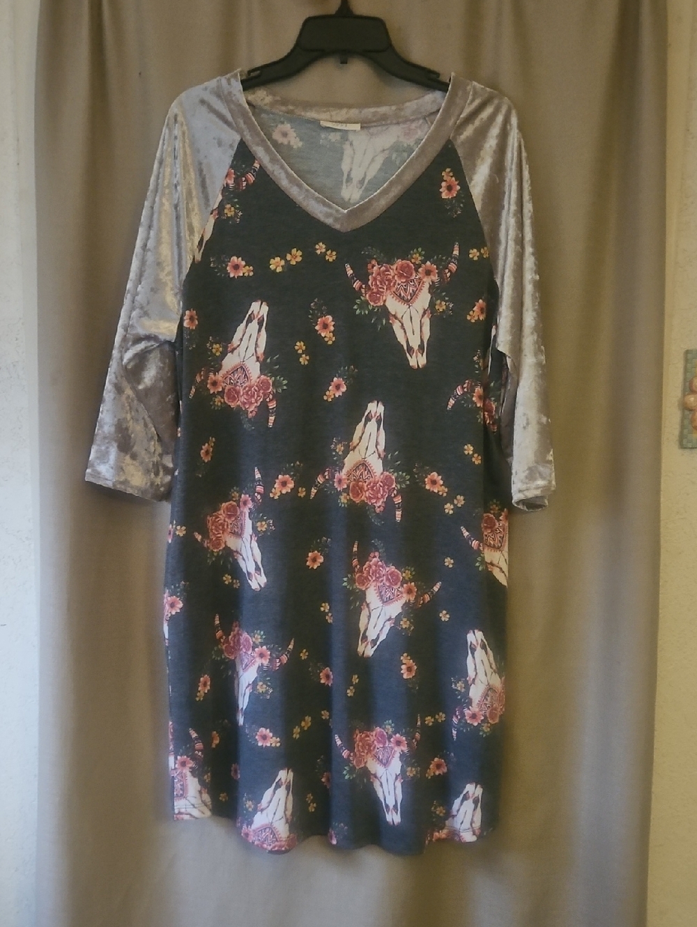 EUC ODDY Dress